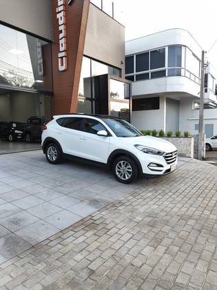 HYUNDAI TUCSON 1.6 16V T-GDI GASOLINA GLS ECOSHIFT HYUNDAI TUCSON 1.6 16V T-GDI GASOLINA GLS ECOSHIFT